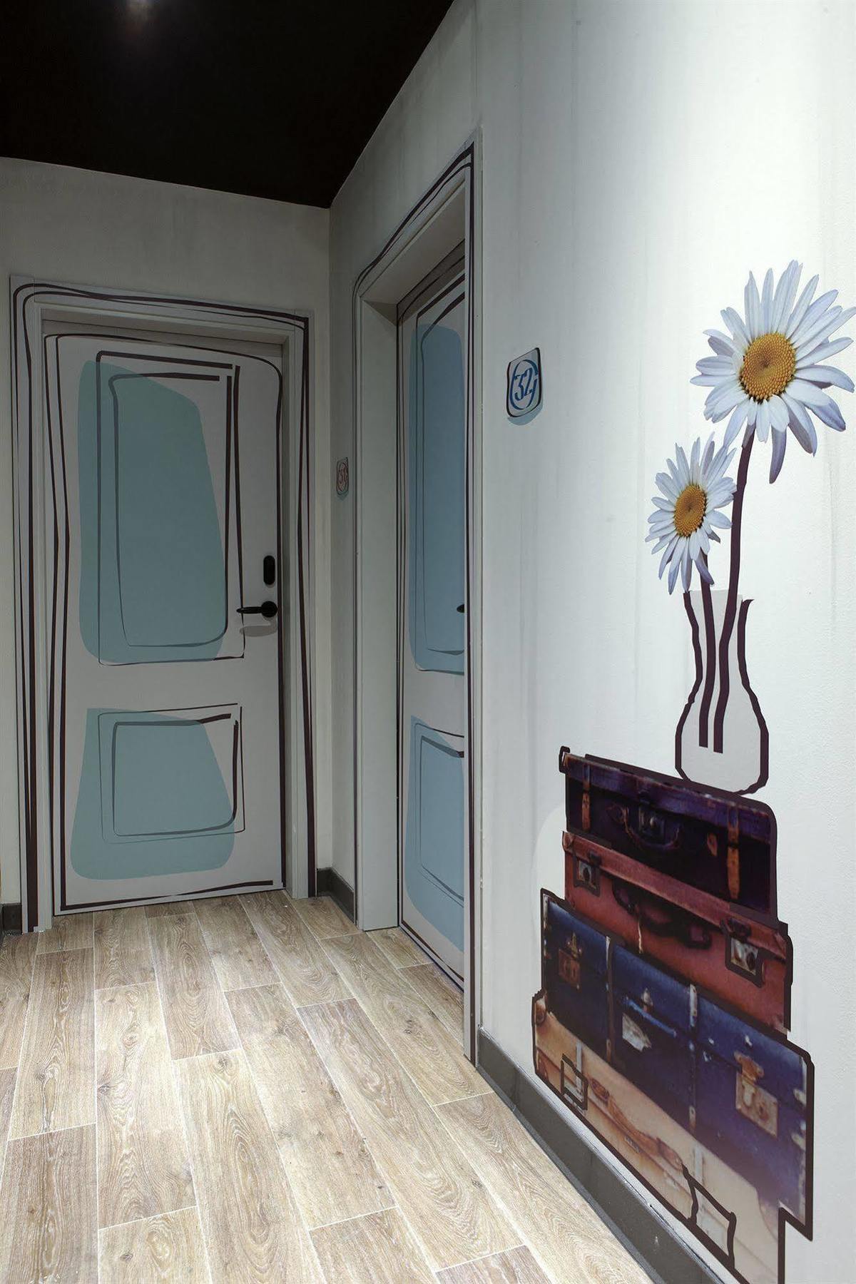 Room00 Ventura Hostel Madrid Luaran gambar